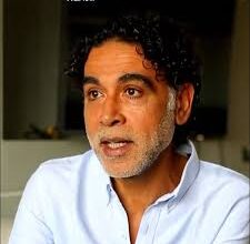 المخرج هاني خليفةكل من يشاهده يجد نفسه متورطا في قصته